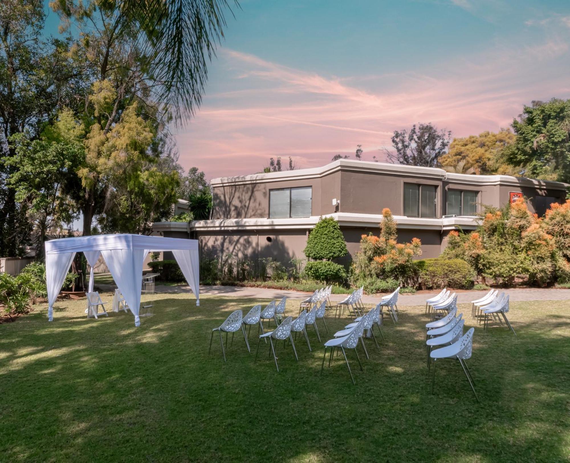 Villa Africa Boutique Hotel & Spa Pretoria-Noord エクステリア 写真